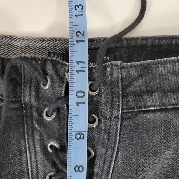Volcom Tie Front Cut off Black Boyfriend Fit Denim Vintage Style Shorts size 29 - Picture 12 of 12